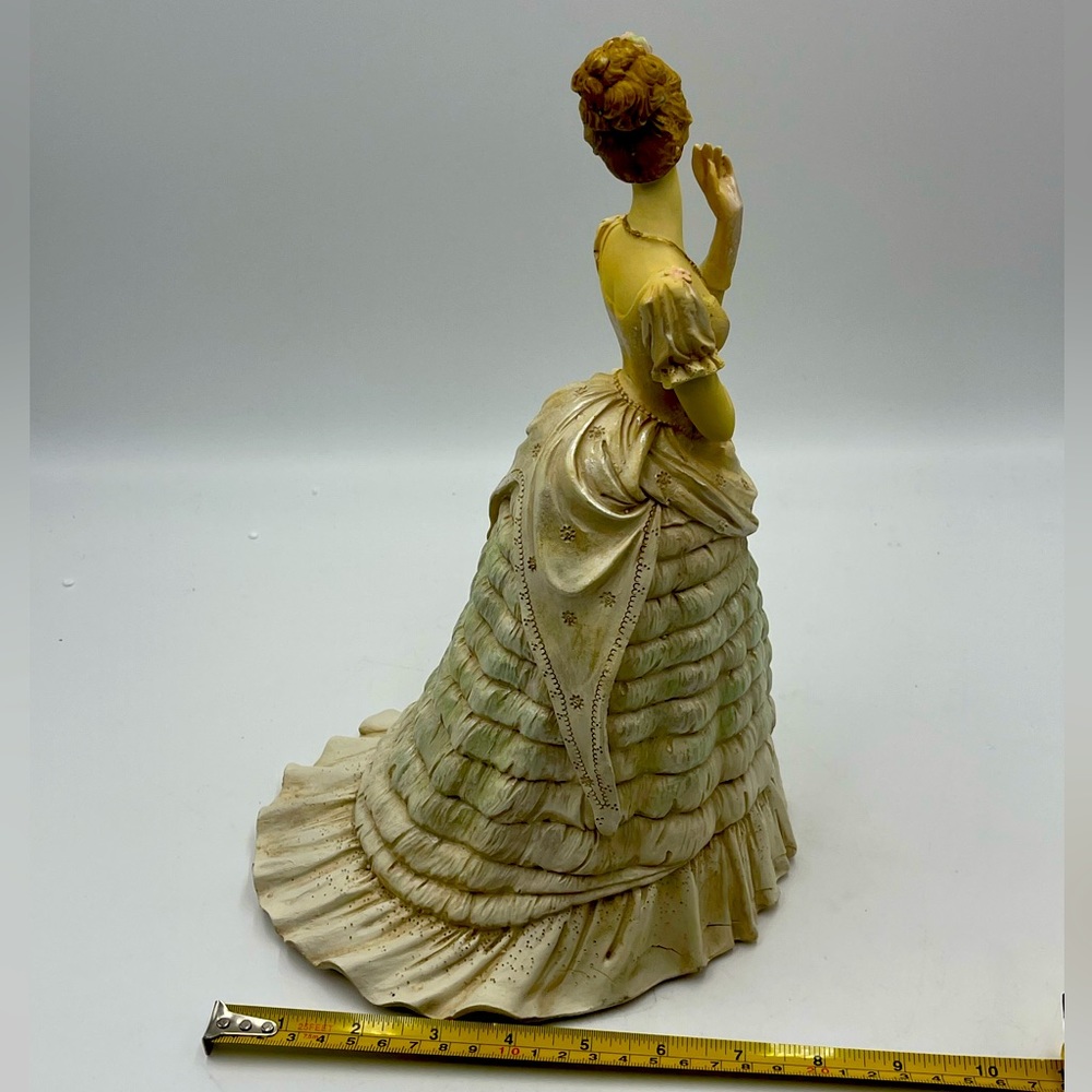 Rare Vintage 12” Resin Victorian Lady Southern Belle Detailed Collectible Statue - Picture 13 of 16